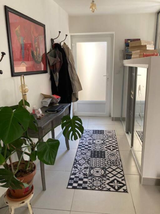 Apartament Loft Au Coeur De Nîmes Zewnętrze zdjęcie